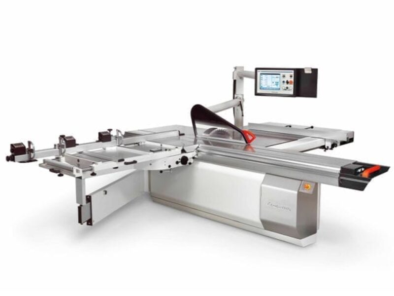 scm-linvincible-six-sliding-table-panel-saw-1-640x640
